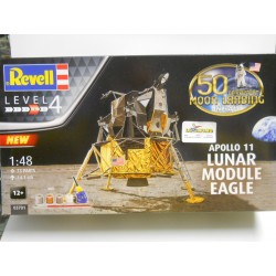 Revell 3701  Apollo 11...