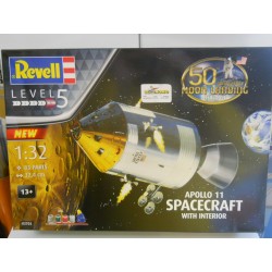 Revell 3703  Apollo 11...