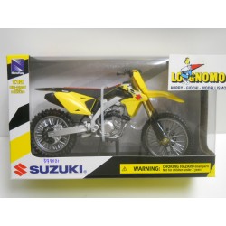 New Ray art. 57703I  Suzuki...