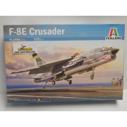 ITALERI art. 1456 F-8E...